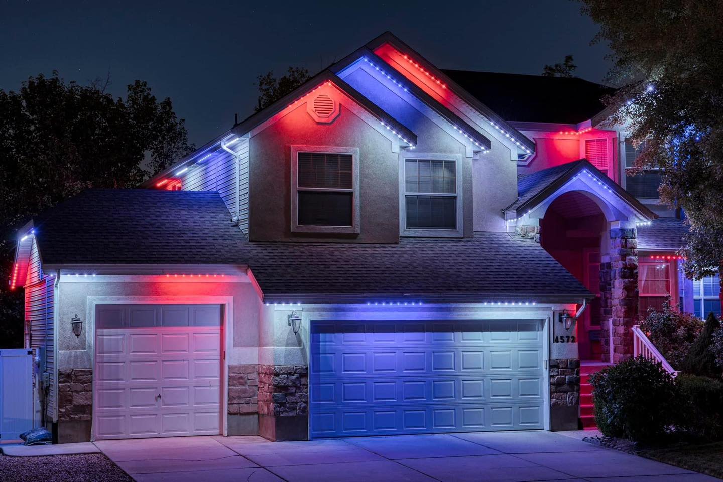 Christmas Lights Up LLC's cover image