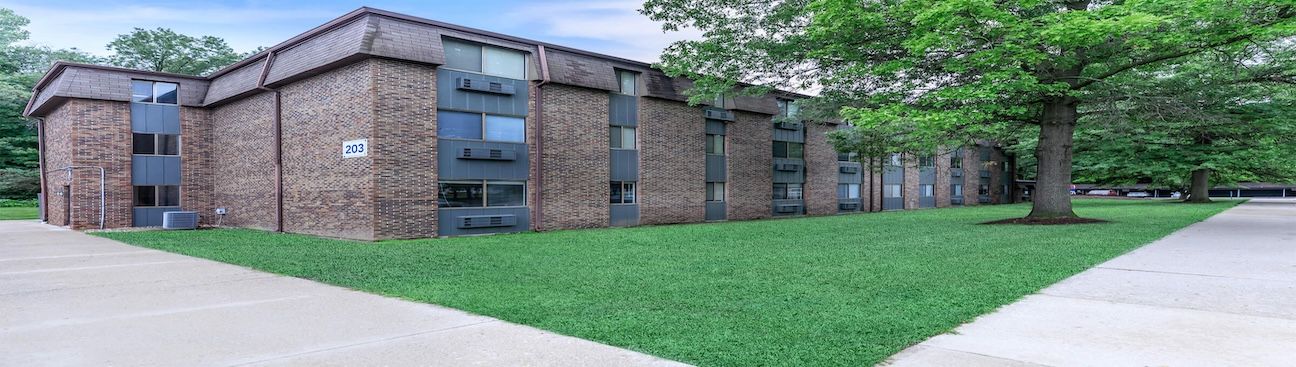 The Bluffs Apartments's cover image