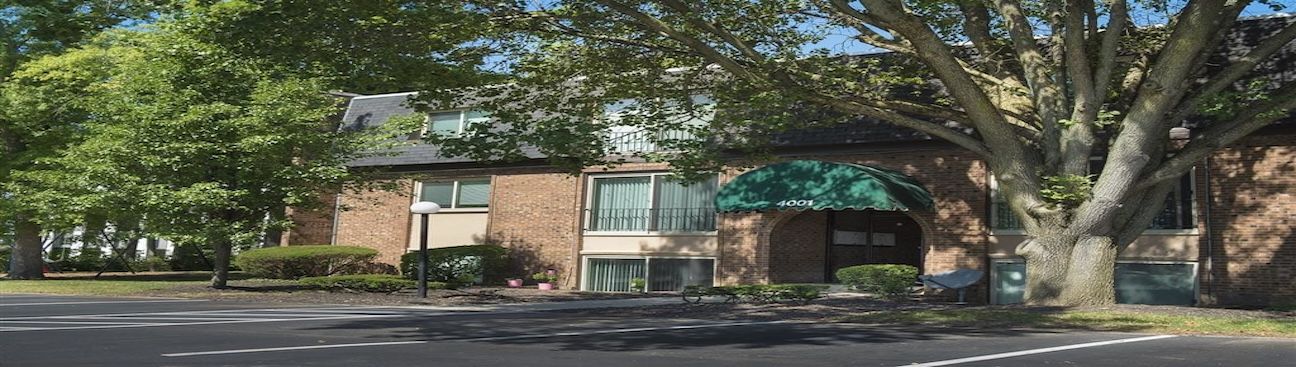 Shadow Hill Apartments's cover image
