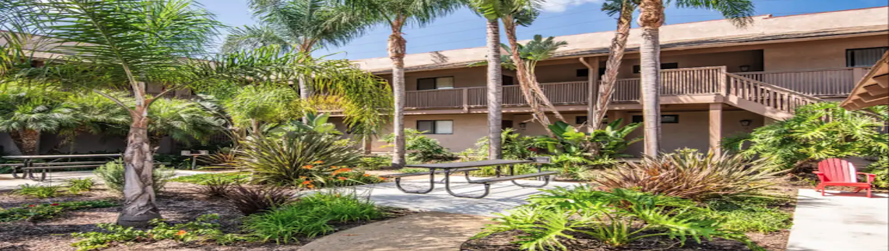 Bay Breeze Apartments's cover image
