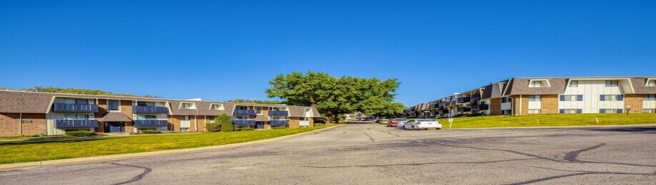 Royal Ridge Apartments's cover image