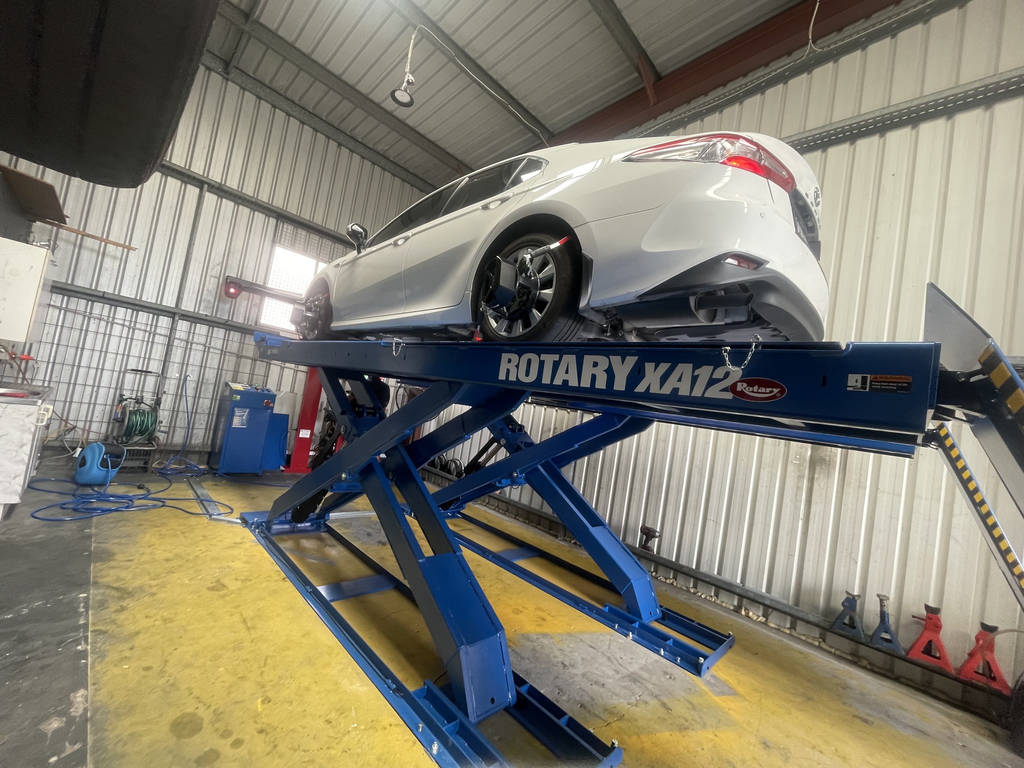 Singh mechanic workshop & tyre beenleigh's cover image