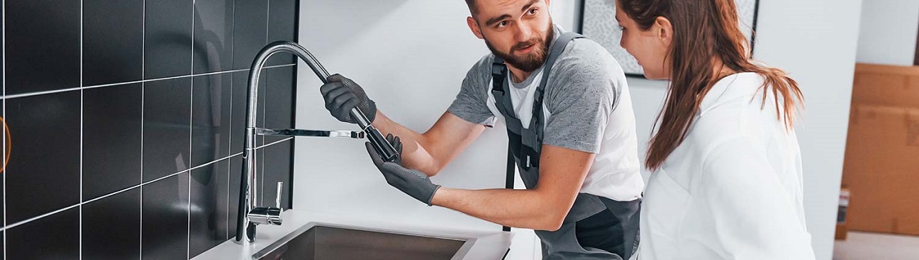 Universal Plumbing N Gas's cover image
