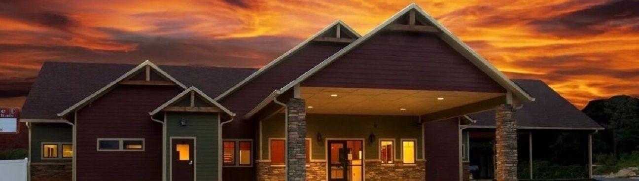 Lindale Veterinary Clinic, LLC's cover image