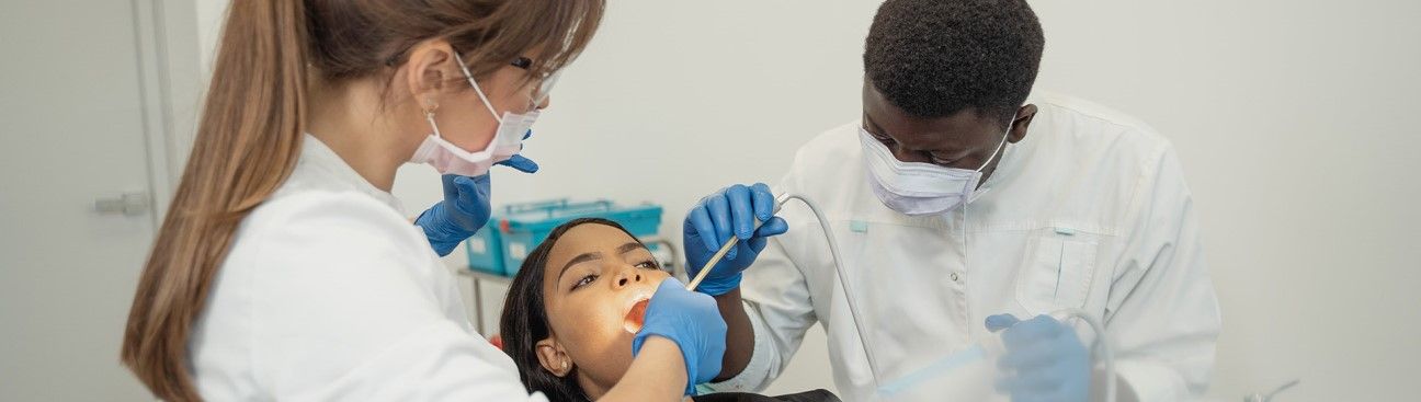 Simple Dental Southgate 's cover image