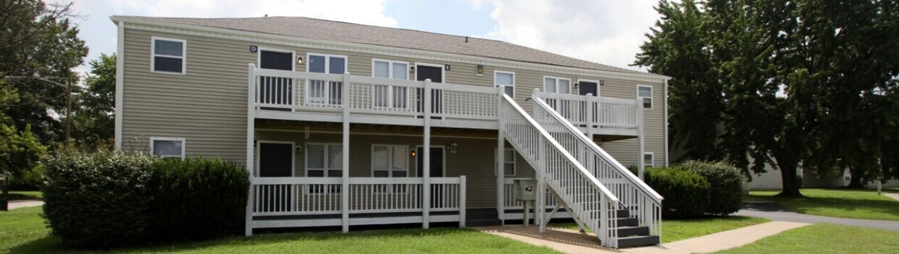 Bradford Pointe Apartments's cover image