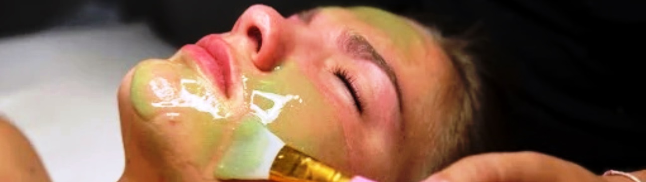 Healing Hands FB9771176 MM41529's cover image