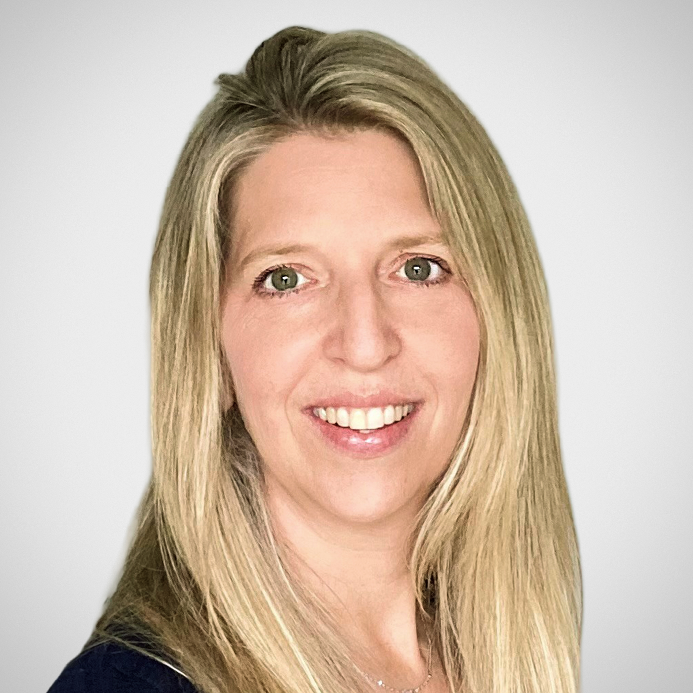 Dr Lisa Simons